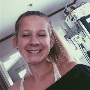 Meet your Posher, Desiree